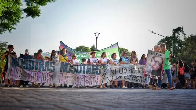 Une image contenant plein air, ciel, arbre, personne

Le contenu généré par l’IA peut être incorrect.